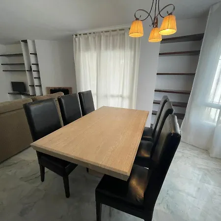 דירה Naranjos Del Sol מארבלה