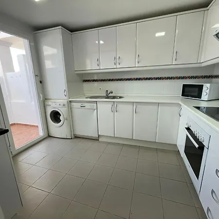 Naranjos Del Sol * מארבלה