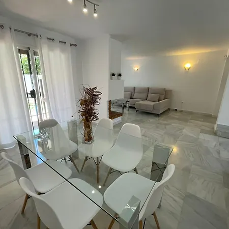 Naranjos Del Sol Lejlighed Marbella