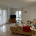 Naranjos Del Sol 아파트 *