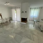 Naranjos Del Sol 마르베야