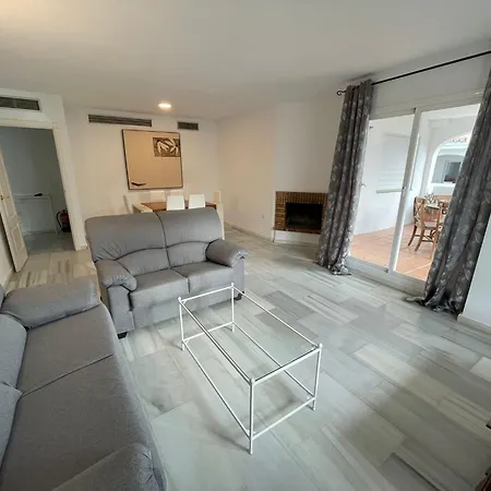 Naranjos Del Sol Апартаменти *