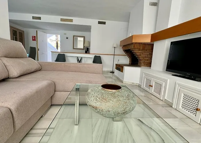 Naranjos Del Sol Διαμέρισμα